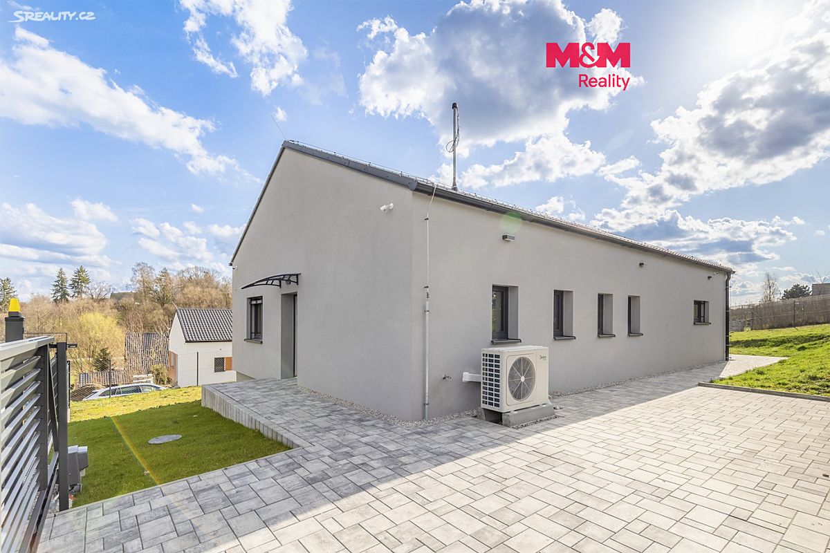 Prodej rodinného domu 105 m², pozemek 764 m²