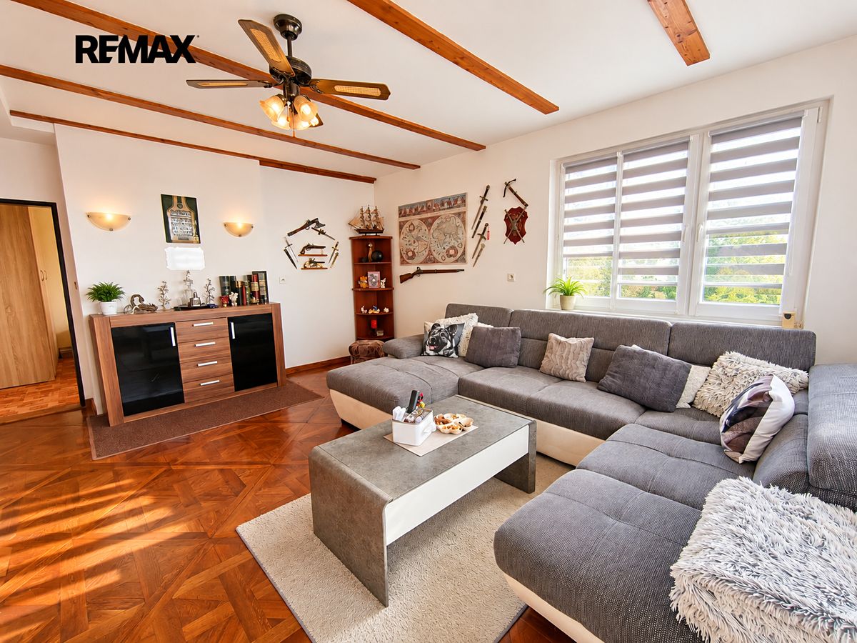 Prodej vícegeneračního domu 230 m², pozemek 830 m² – fotografie 5