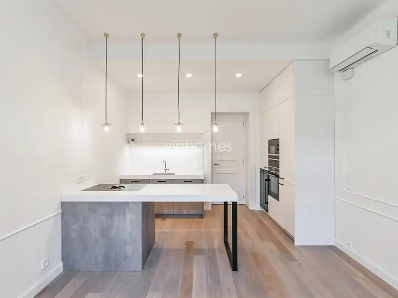 Pronájem bytu 2+kk 56 m², Praha – náhled fotky 3