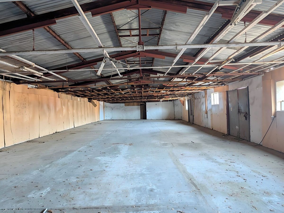 Prodej výrobní haly, prostoru 3300 m² – fotografie 2
