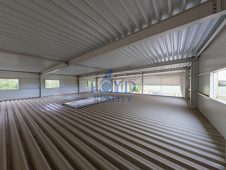 Prodej komerčního prostoru, 1 251 m² (20 z 24)