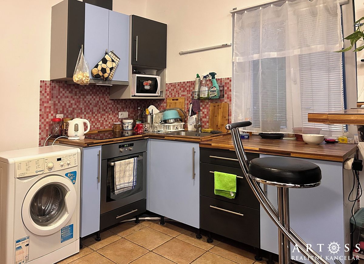 Pronájem bytu 1+kk 32 m²
