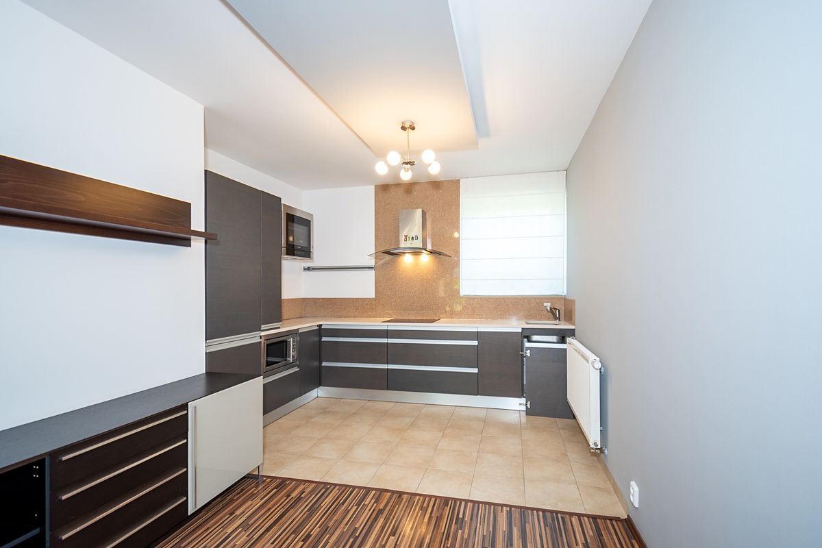 Pronájem bytu 4+kk 120 m² – fotografie 4
