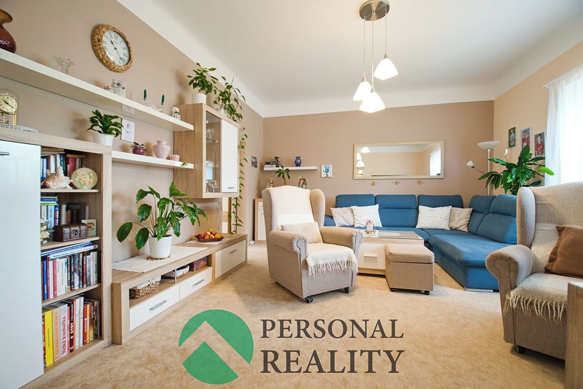 Prodej rodinného domu 240 m², pozemek 612 m² – fotografie 4