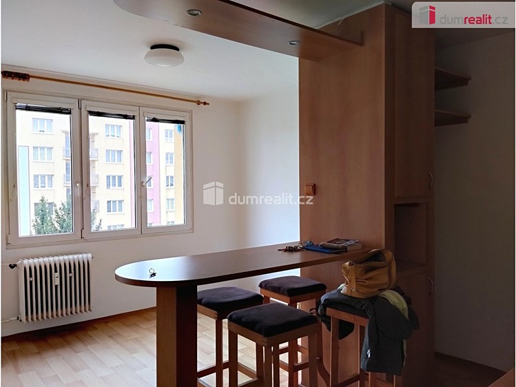 Wohnung 1+1 zur Miete, 41 m² (2 von 8)