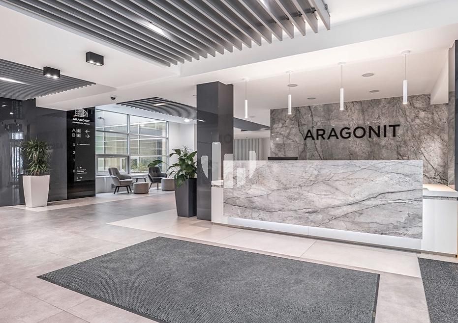 Pronájem kanceláře 235 m² – fotografie 2