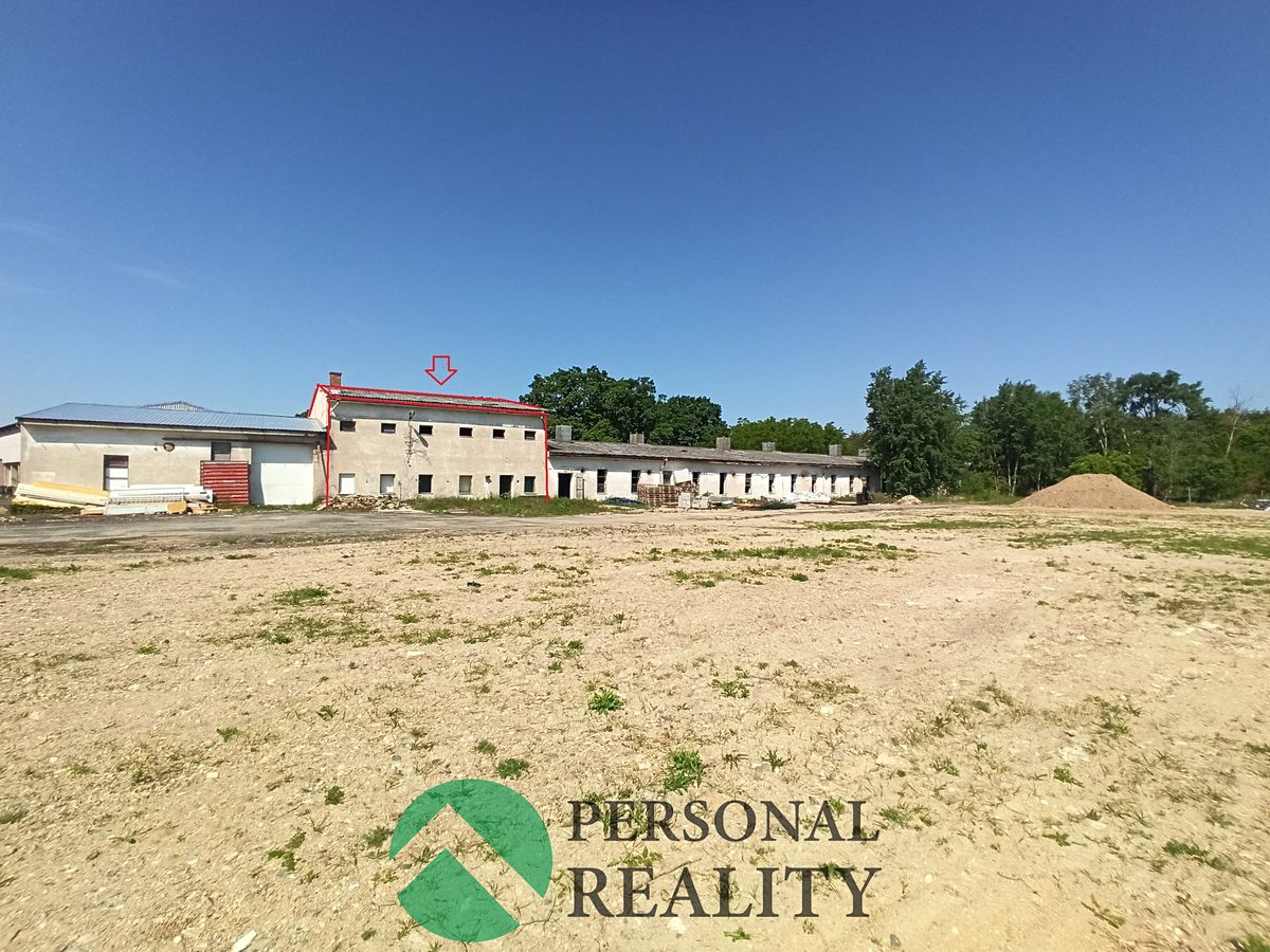 Prodej skladového prostoru 260 m² – fotografie 2