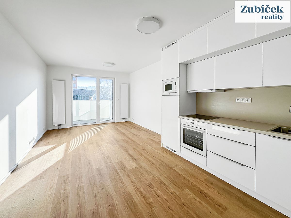 Pronájem bytu 1+kk 34 m²