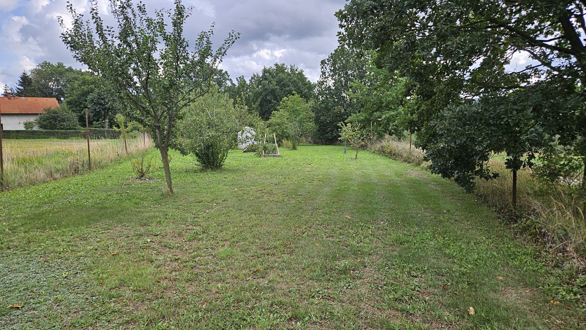 Prodej stavebního pozemku 2288 m²