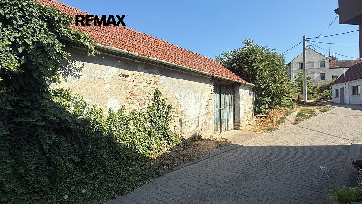 Prodej rodinného domu 130 m², pozemek 378 m² – fotografie 2