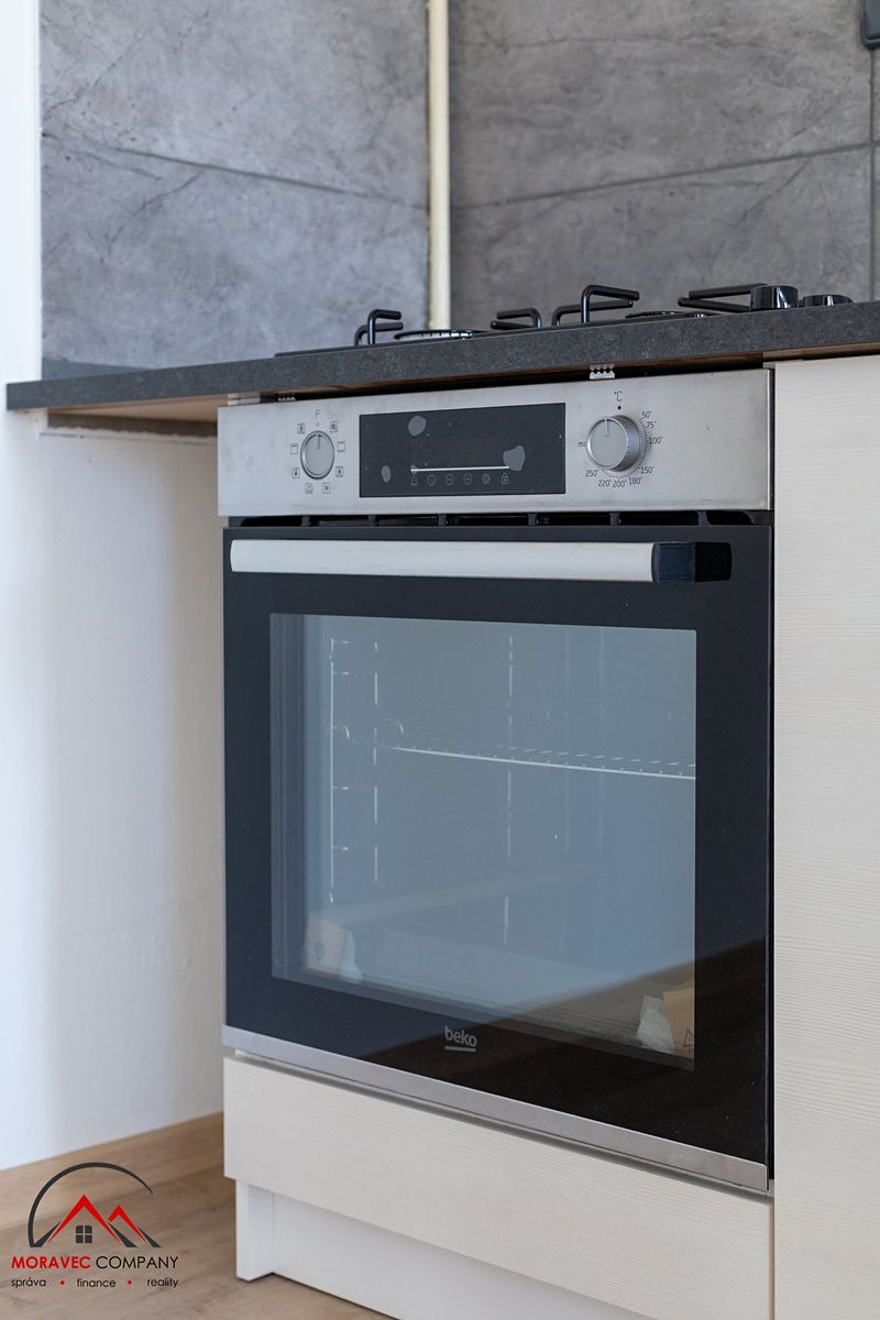 Pronájem bytu 2+1 63 m² – fotografie 4