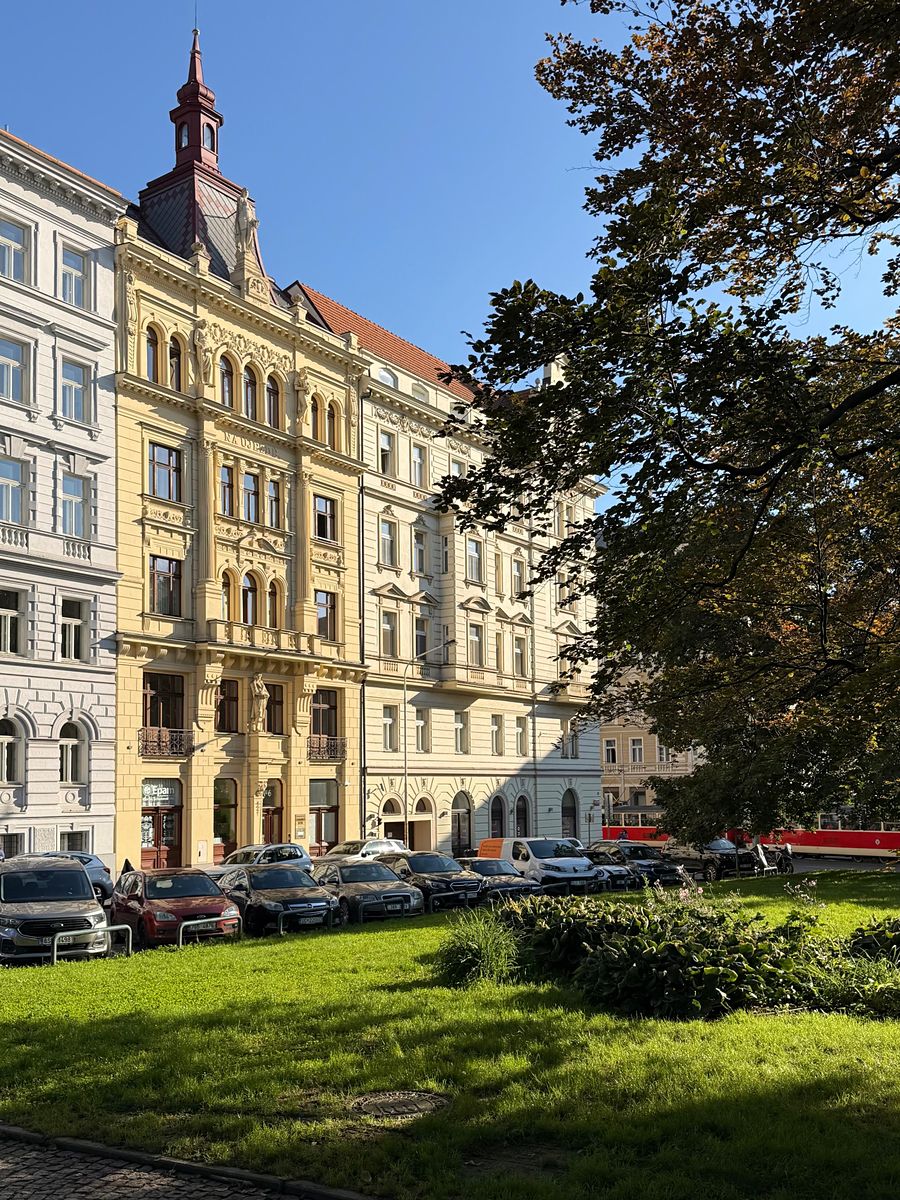 Pronájem kanceláře 152 m²