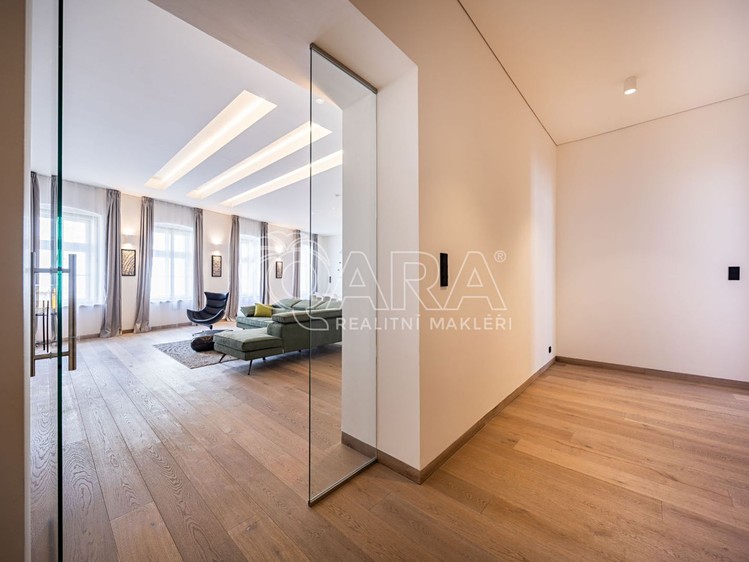 Квартира 3+kk в оренду, 186 м² (18 з 28)