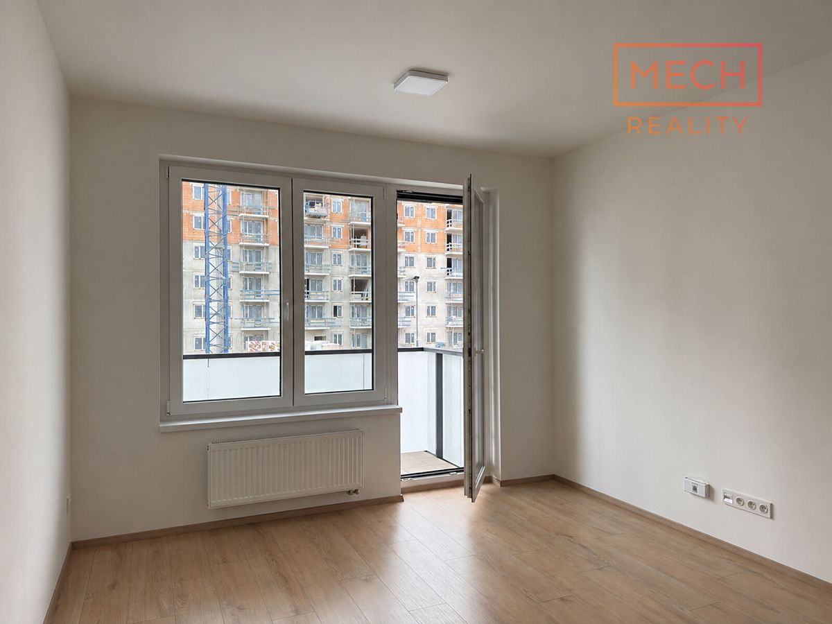 Pronájem bytu 2+kk 46 m² – fotografie 3