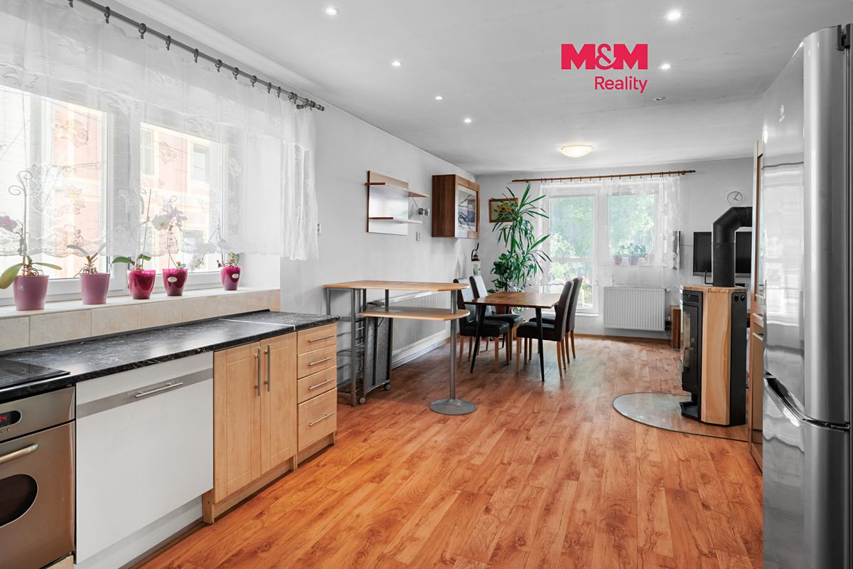 Prodej rodinného domu 106 m², pozemek 1208 m²