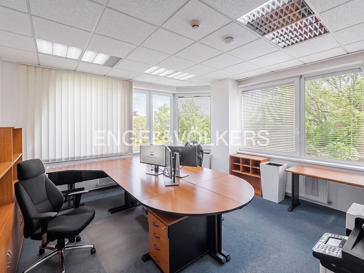 Pronájem komerčního prostoru, 191 m² (5 z 8)