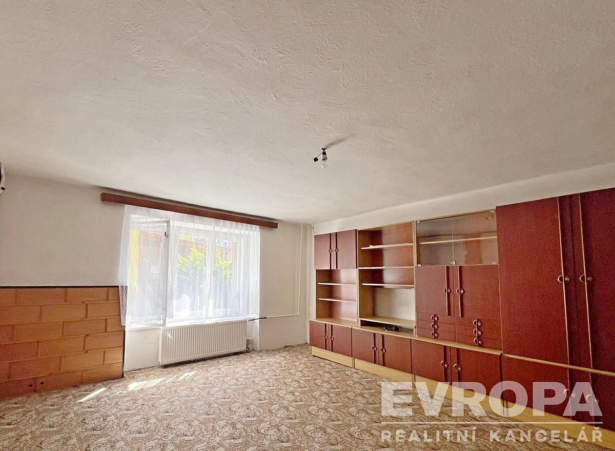 Prodej rodinného domu 175 m², pozemek 175 m² – fotografie 5