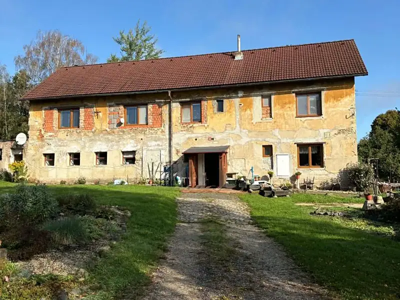 Prodej rodinného domu 283 m², pozemek 2200 m², Pertoltice pod Ralskem – náhled fotky 1