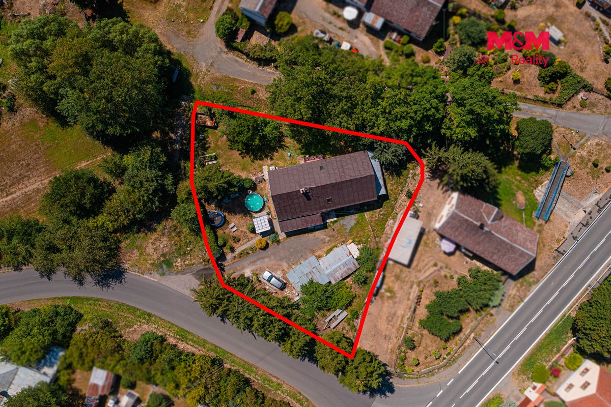 Prodej rodinného domu 200 m², pozemek 1500 m² – fotografie 2