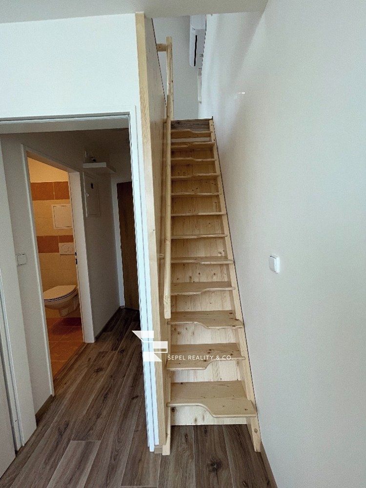 Pronájem bytu 2+kk 45 m² – fotografie 4