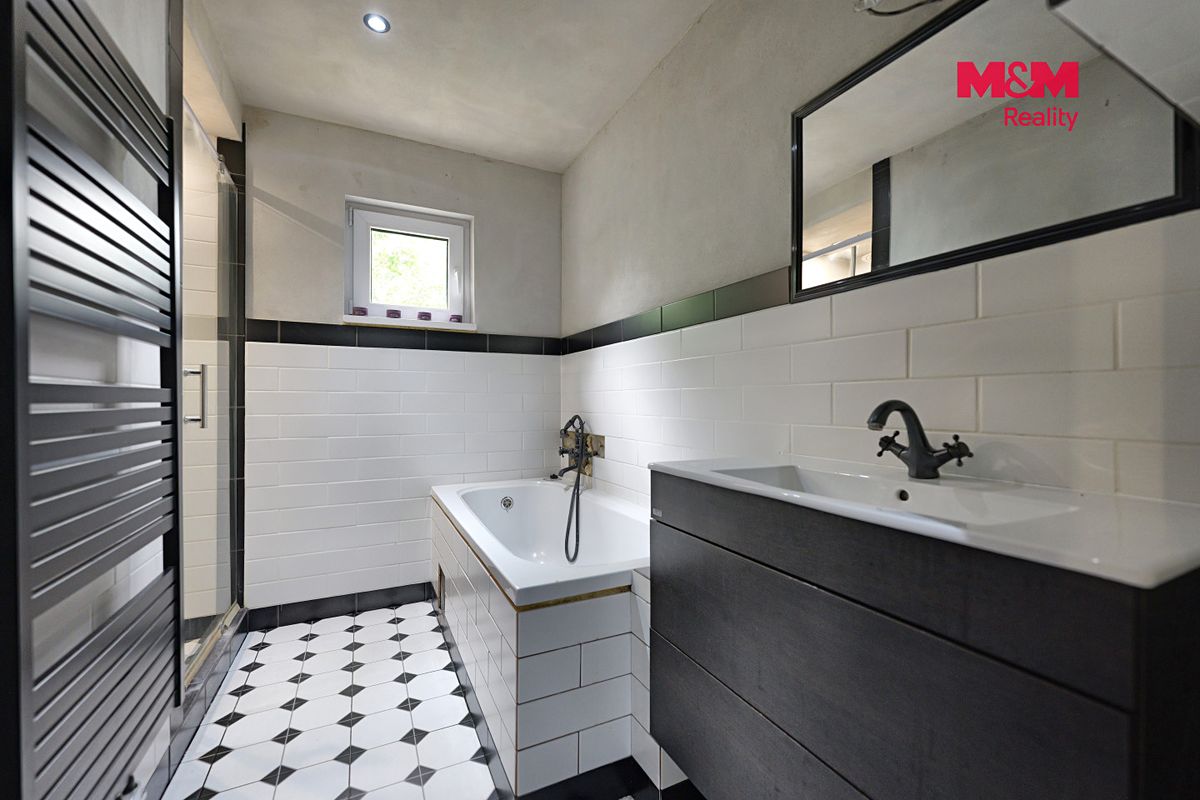 Prodej rodinného domu 93 m², pozemek 765 m² – fotografie 5