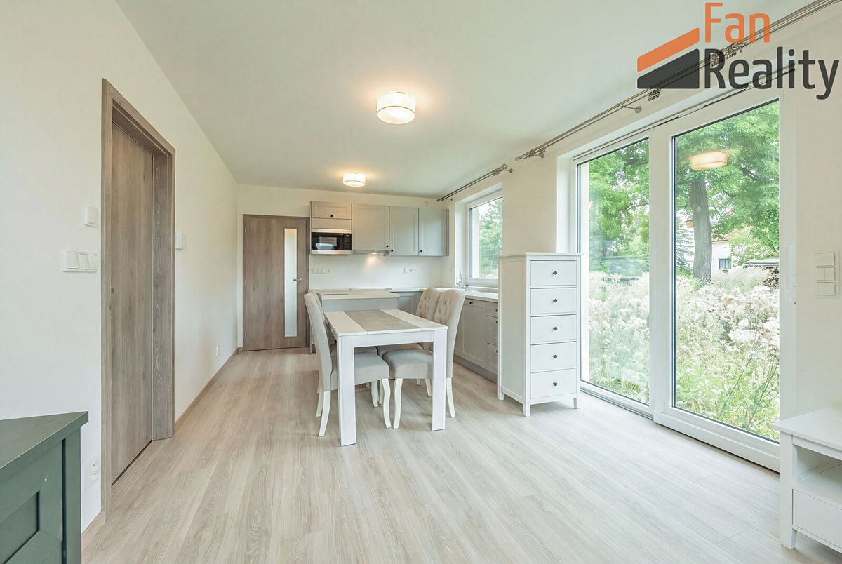 Prodej rodinného domu 67 m², pozemek 858 m² – fotografie 3