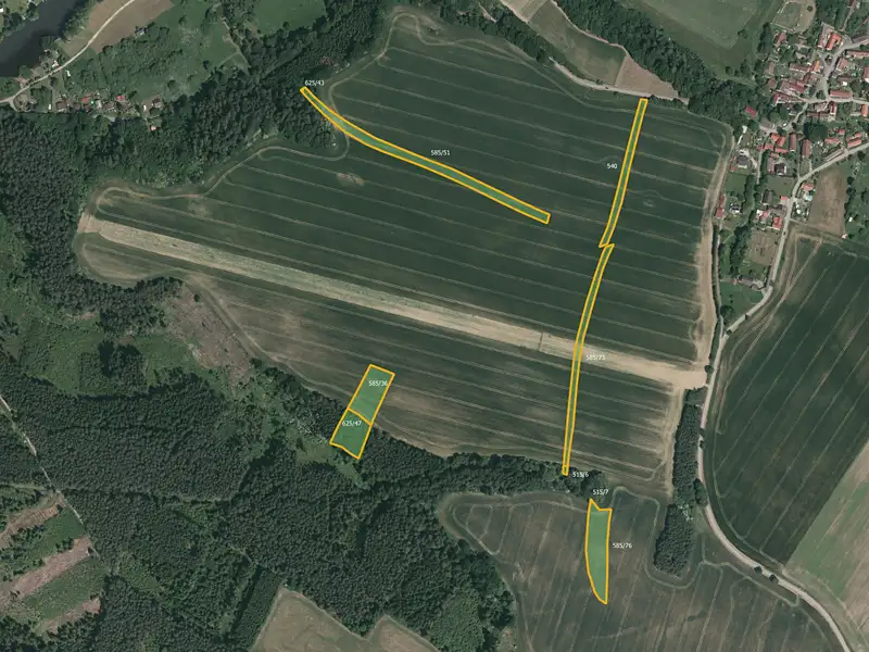 Prodej pole 33894 m², Bečice – náhled fotky 1