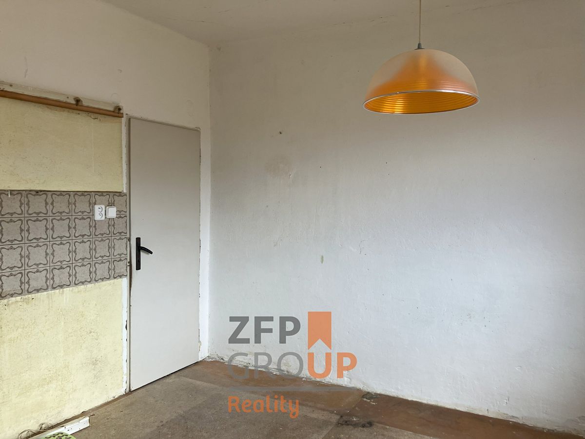Prodej rodinného domu 314 m², pozemek 599 m² – fotografie 4