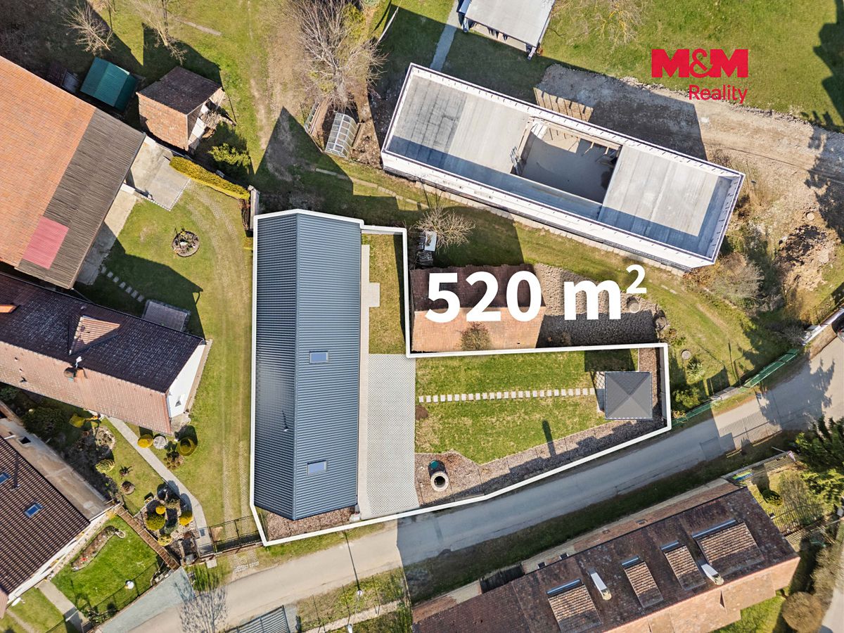 Prodej rodinného domu 104 m², pozemek 520 m² – fotografie 2