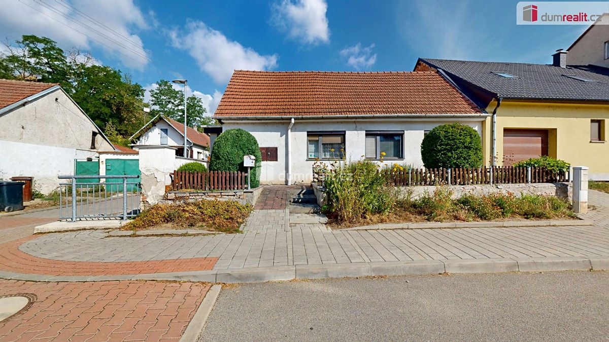 Prodej rodinného domu 150 m², pozemek 322 m² – fotografie 3