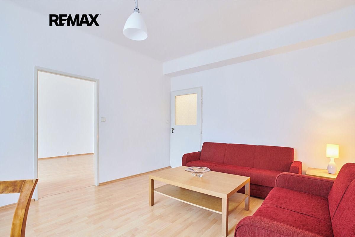 Prodej rodinného domu 210 m², pozemek 385 m² – fotografie 5
