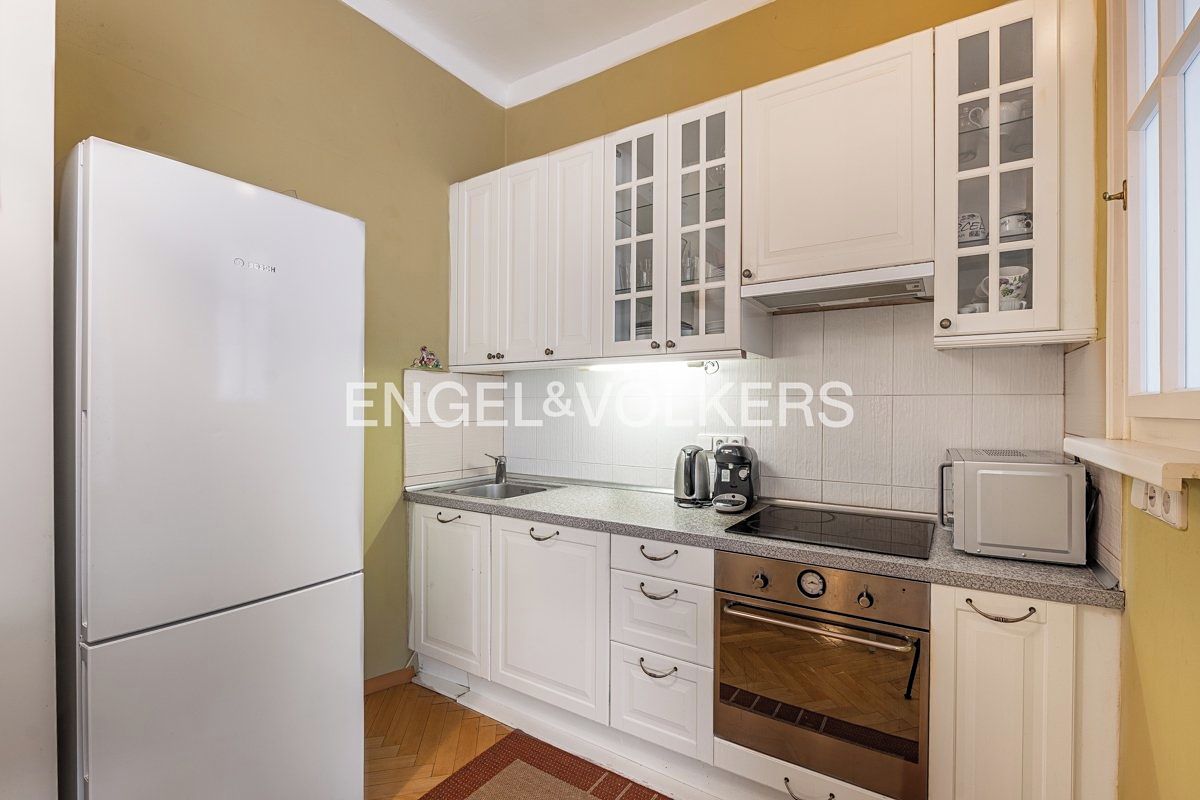 Pronájem bytu 4+kk 150 m² – fotografie 4
