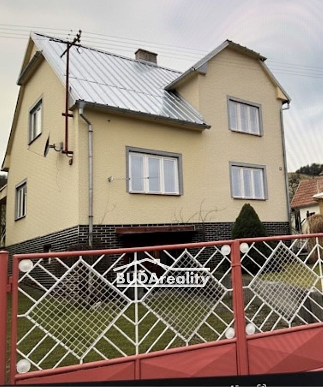 Pronájem rodinného domu 160 m², pozemek 2400 m²
