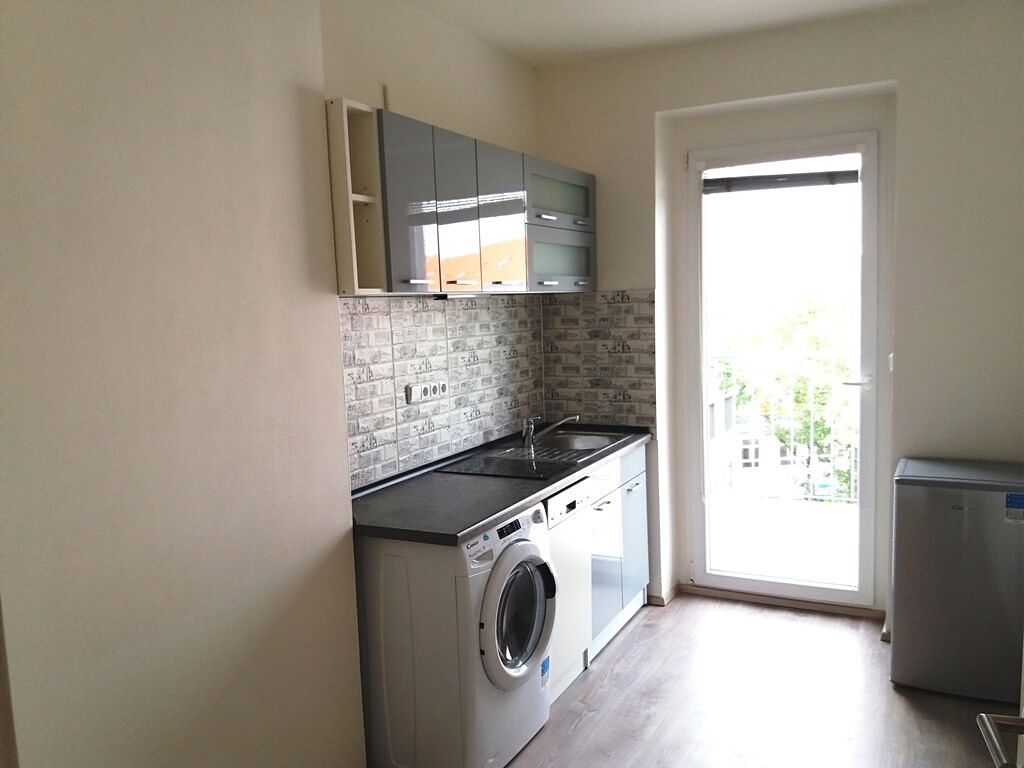 Pronájem bytu 1+1 37 m² – fotografie 2