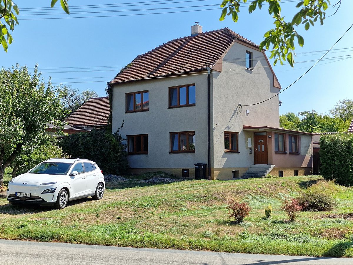 Prodej rodinného domu 257 m², pozemek 5097 m² – fotografie 2