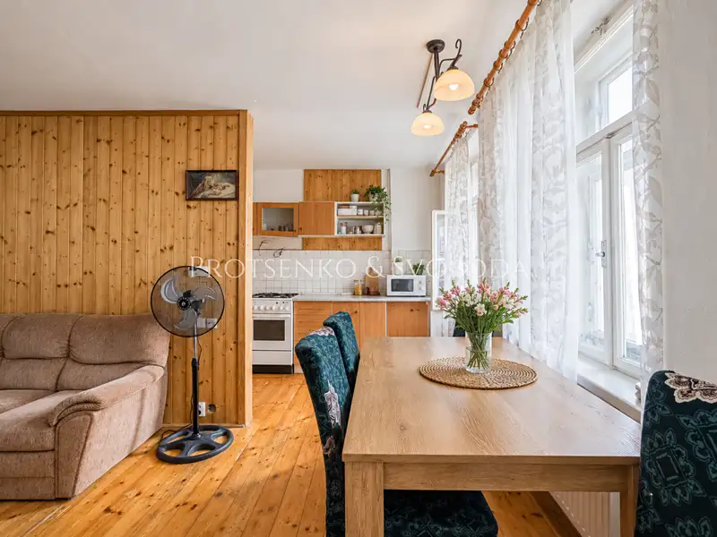Prodej činžovního domu 300 m², Jihlava – náhled fotky 2