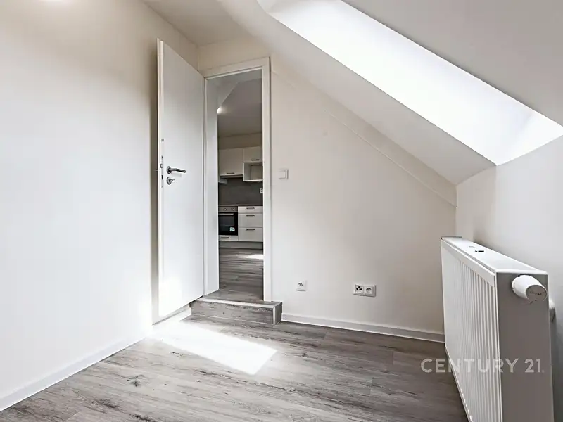 Pronájem bytu 2+kk 34 m², Kladno – náhled fotky 3