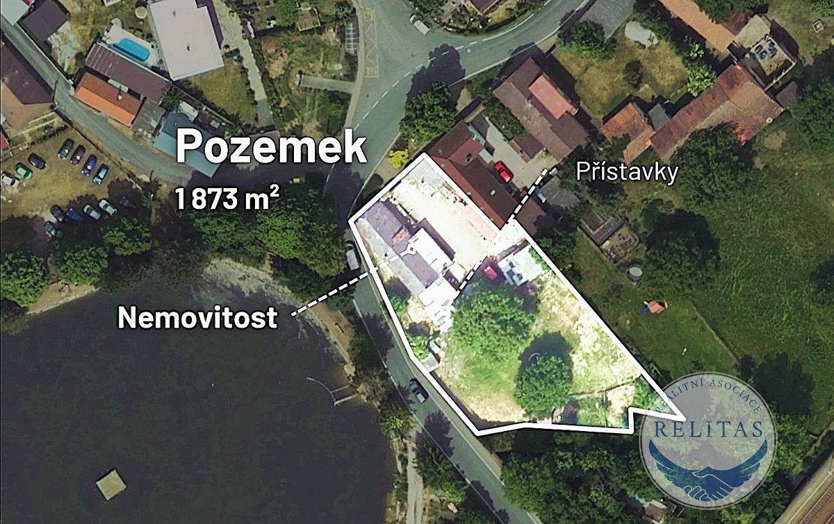 Prodej stavebního pozemku 1873 m², Králův Dvůr – fotka 1 z 3
