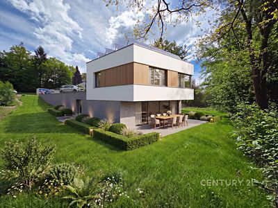 Prodej stavebního pozemku 1217 m²