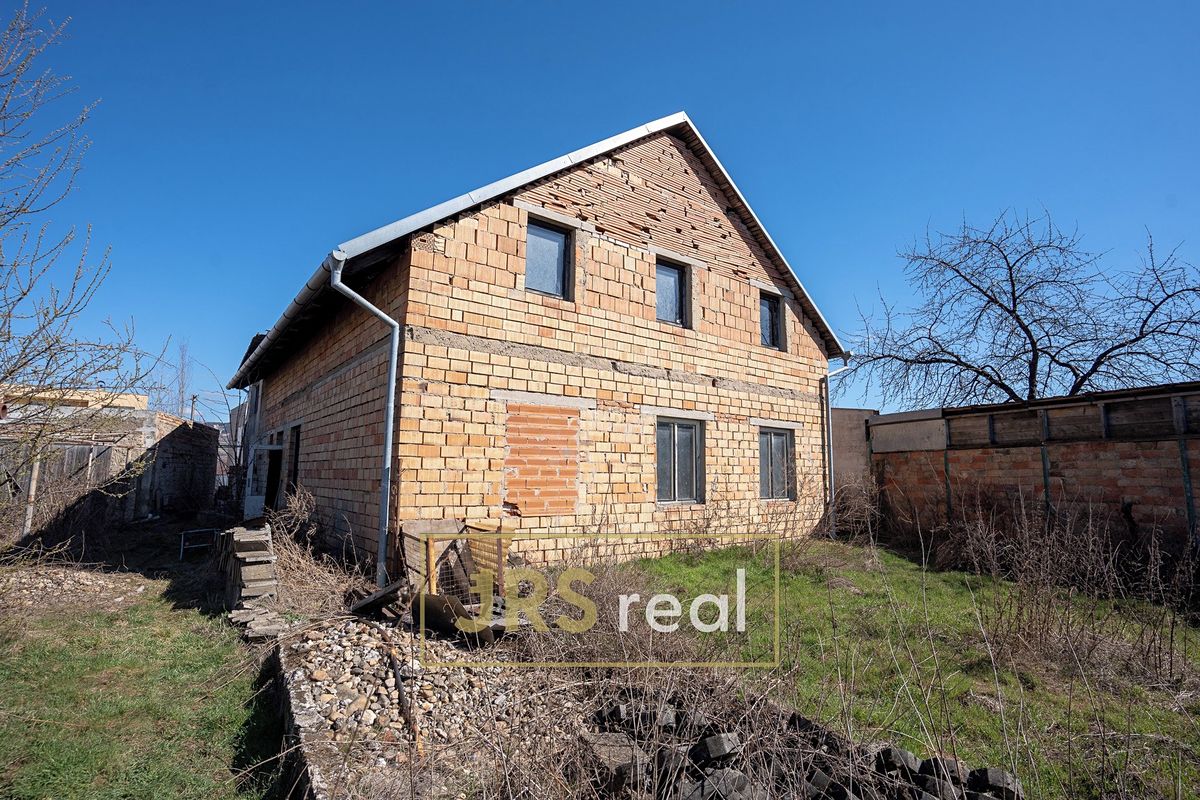 Prodej rodinného domu 490 m², pozemek 1938 m² – fotografie 4