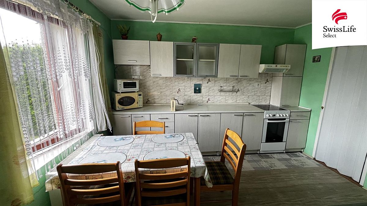 Prodej rodinného domu 120 m², pozemek 669 m² – fotografie 3