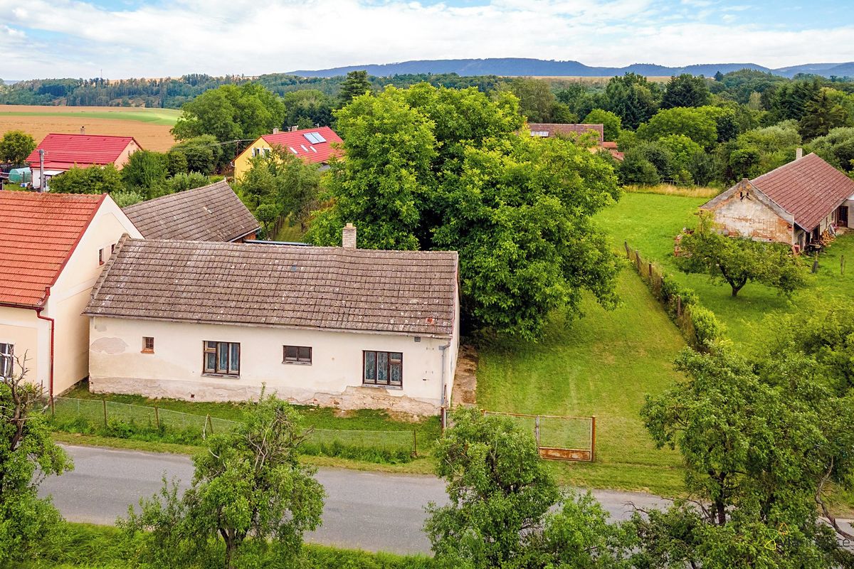 Prodej rodinného domu 65 m², pozemek 1353 m² – fotografie 2