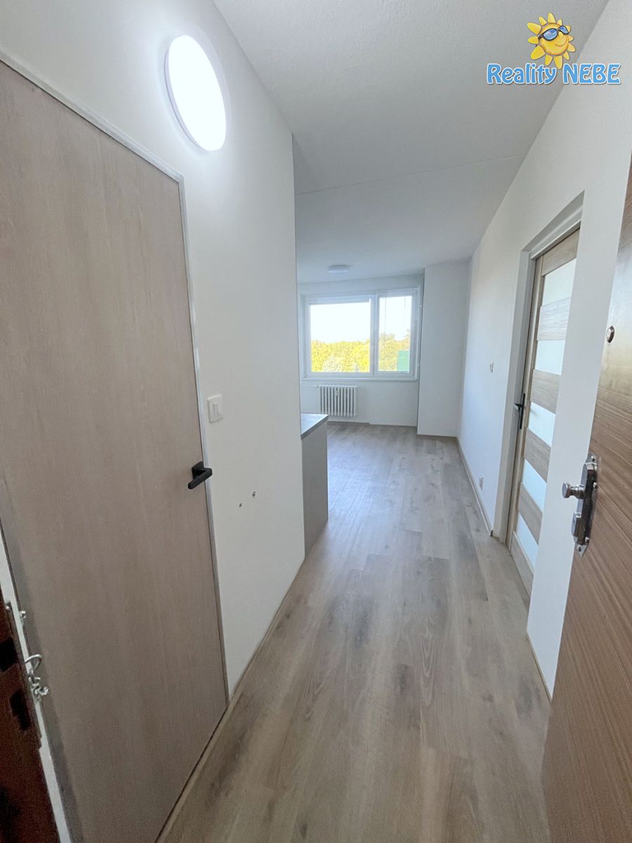 Pronájem bytu 2+kk 42 m² – fotografie 4