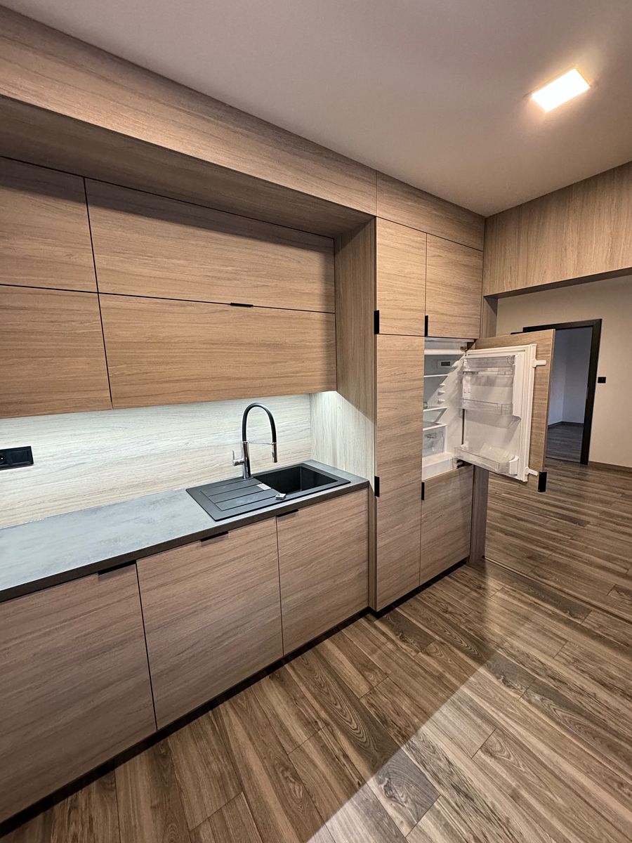 Pronájem bytu 2+kk 49 m² – fotografie 2