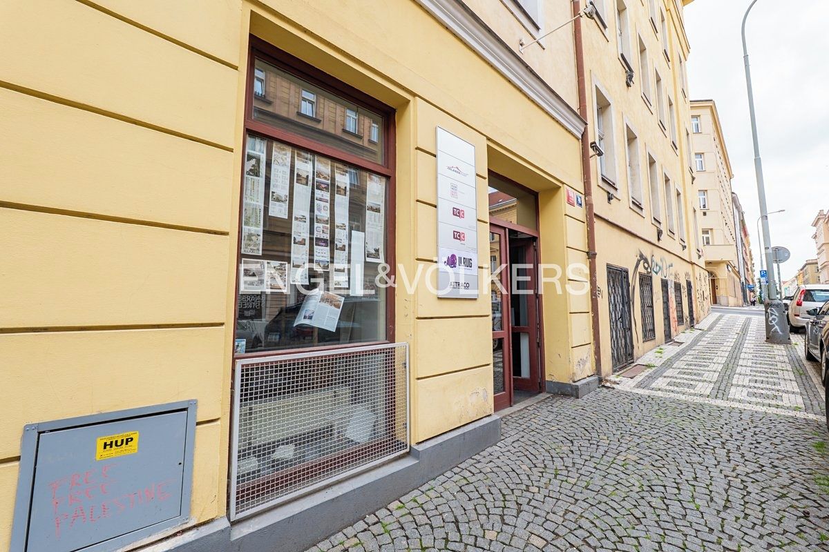 Pronájem kanceláře 136 m² – fotografie 2