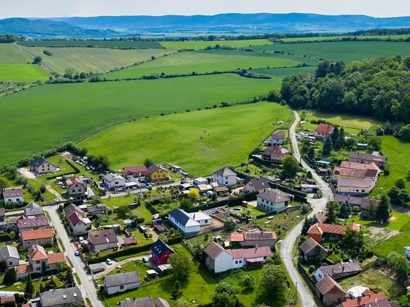 Prodej stavebního pozemku 1239 m², Otmíče – náhled fotky 3