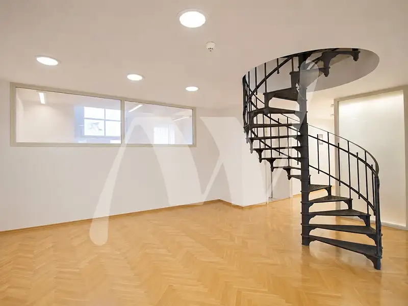Pronájem kanceláře 466 m², Praha – náhled fotky 3