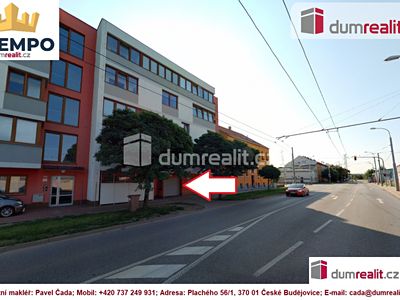 Pronájem garážového stání 18 m²