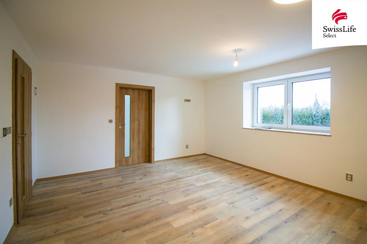 Prodej rodinného domu 177 m², pozemek 1052 m² – fotografie 4