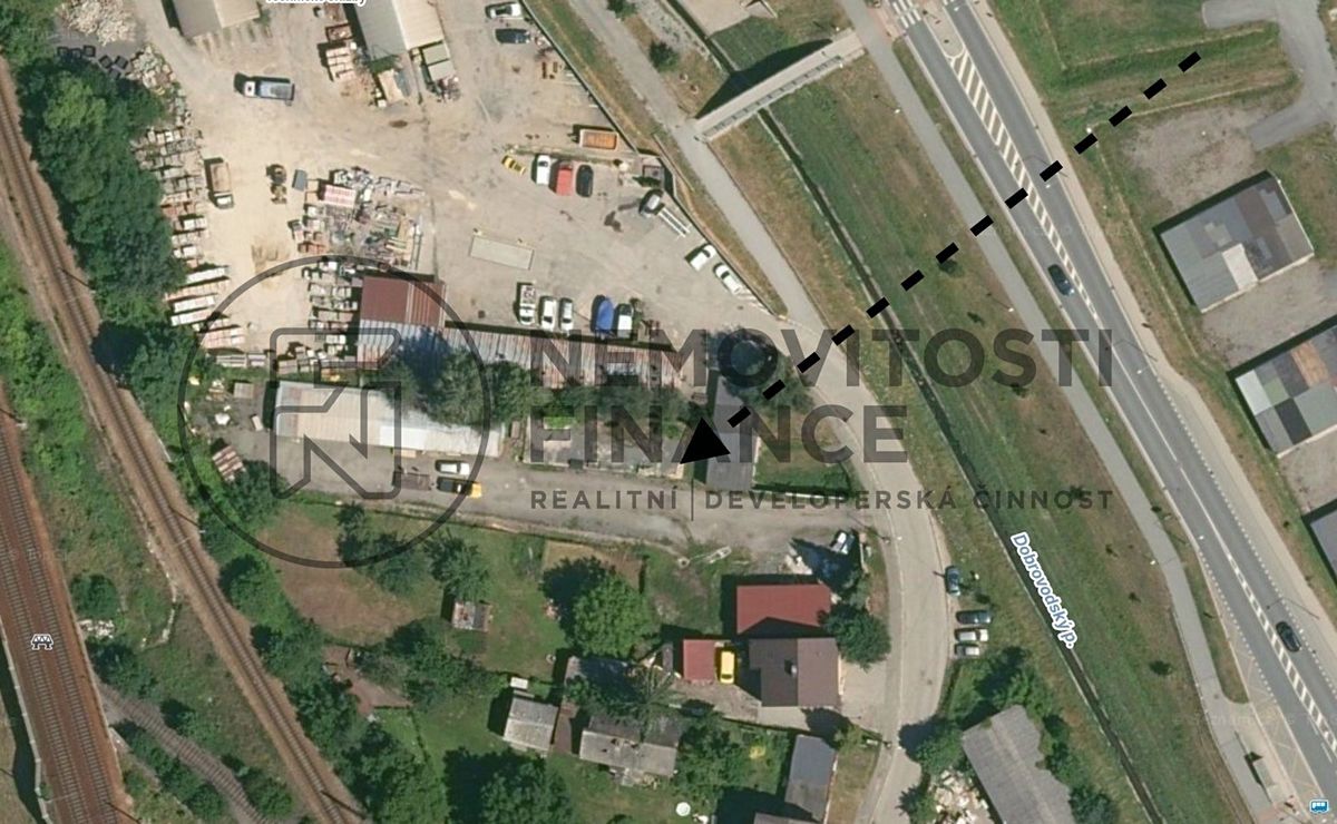 Pronájem komerčního pozemku 300 m² – fotografie 3